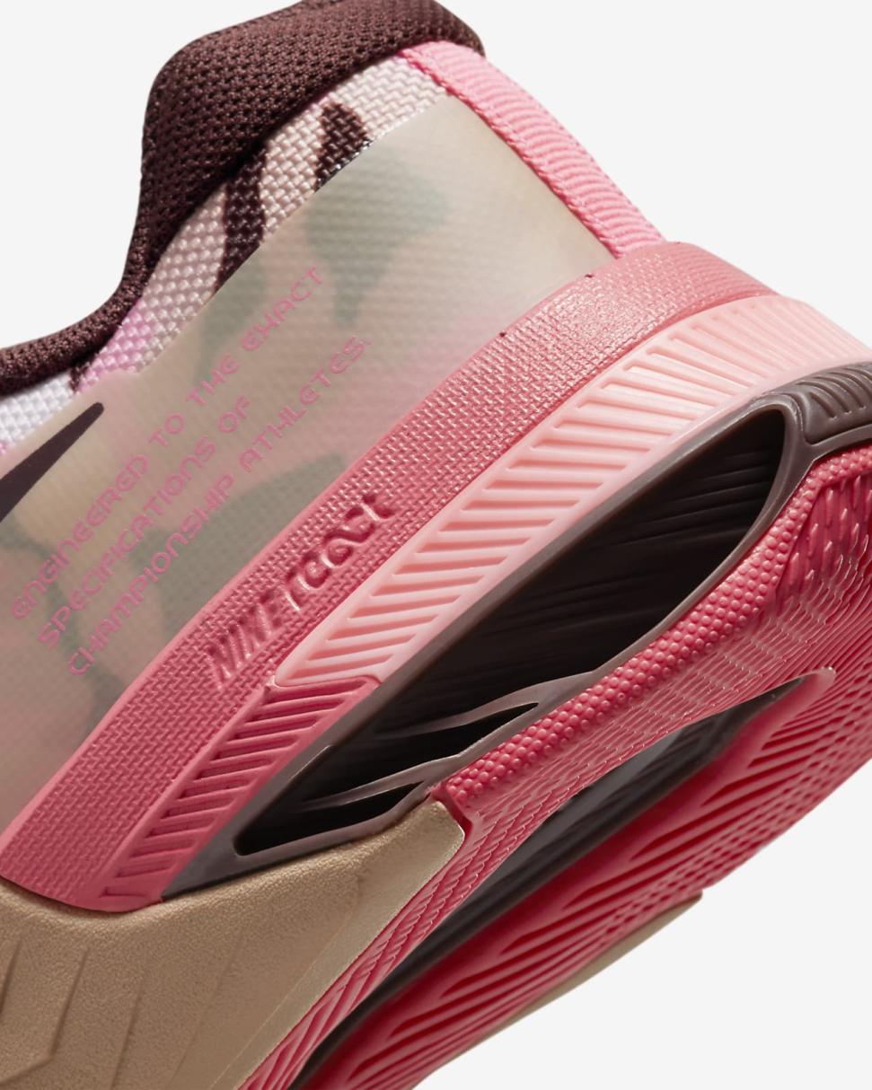 Nike Metcon 8 AMP Hemp/Sanddrift/Coral Chalk/Earth | Womens Nike Training & Gym