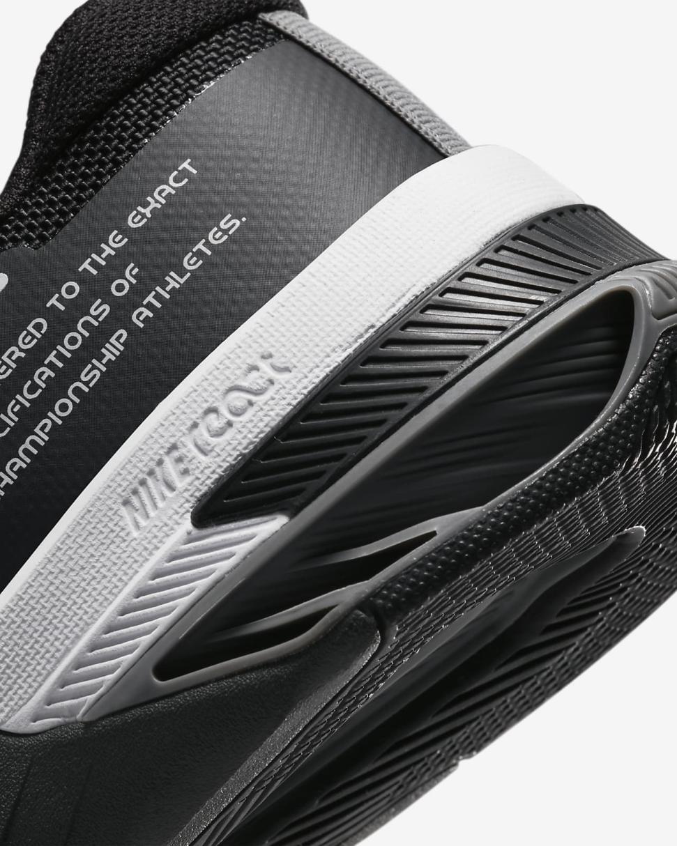 Nike Metcon 8 Black/Dark Smoke Grey/Smoke Grey/White | Womens Nike Training & Gym