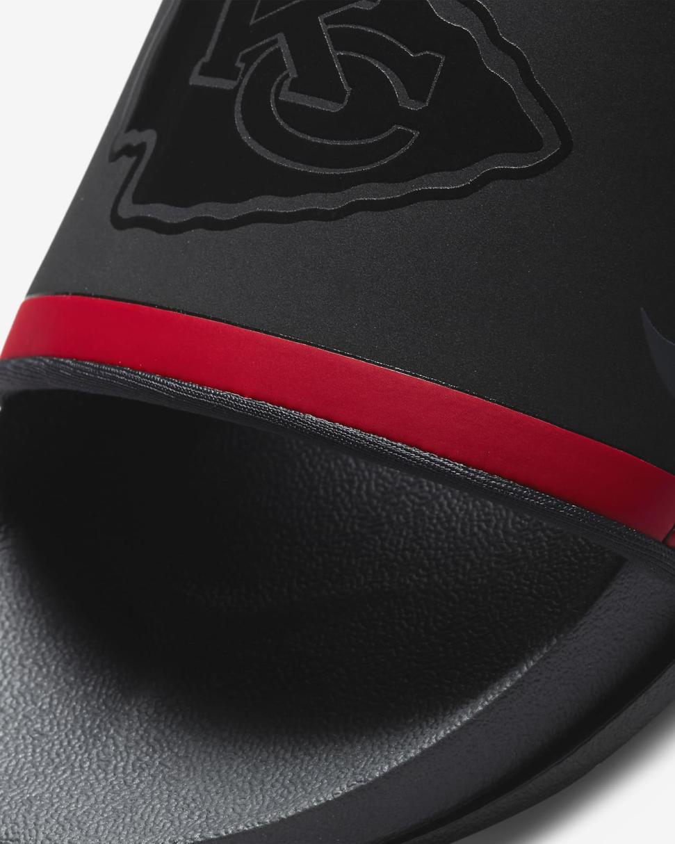 Nike Offcourt (NFL Kansas City Chiefs) Black/University Red/University Gold/Anthracite | Mens Nike Slides