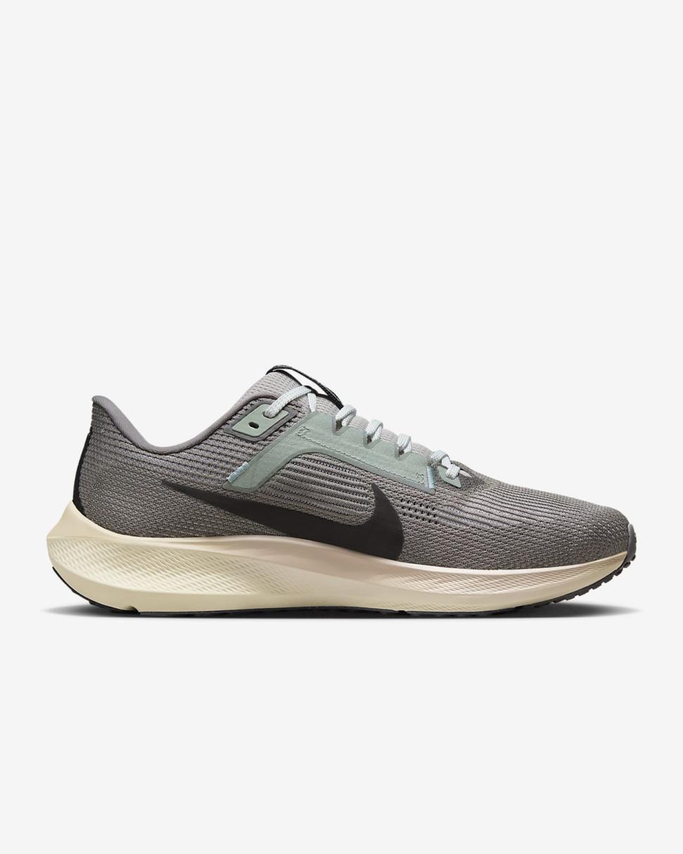 Nike Pegasus 40 Premium Light Iron Ore/Flat Pewter/Mica Green/Black | Mens Nike Running