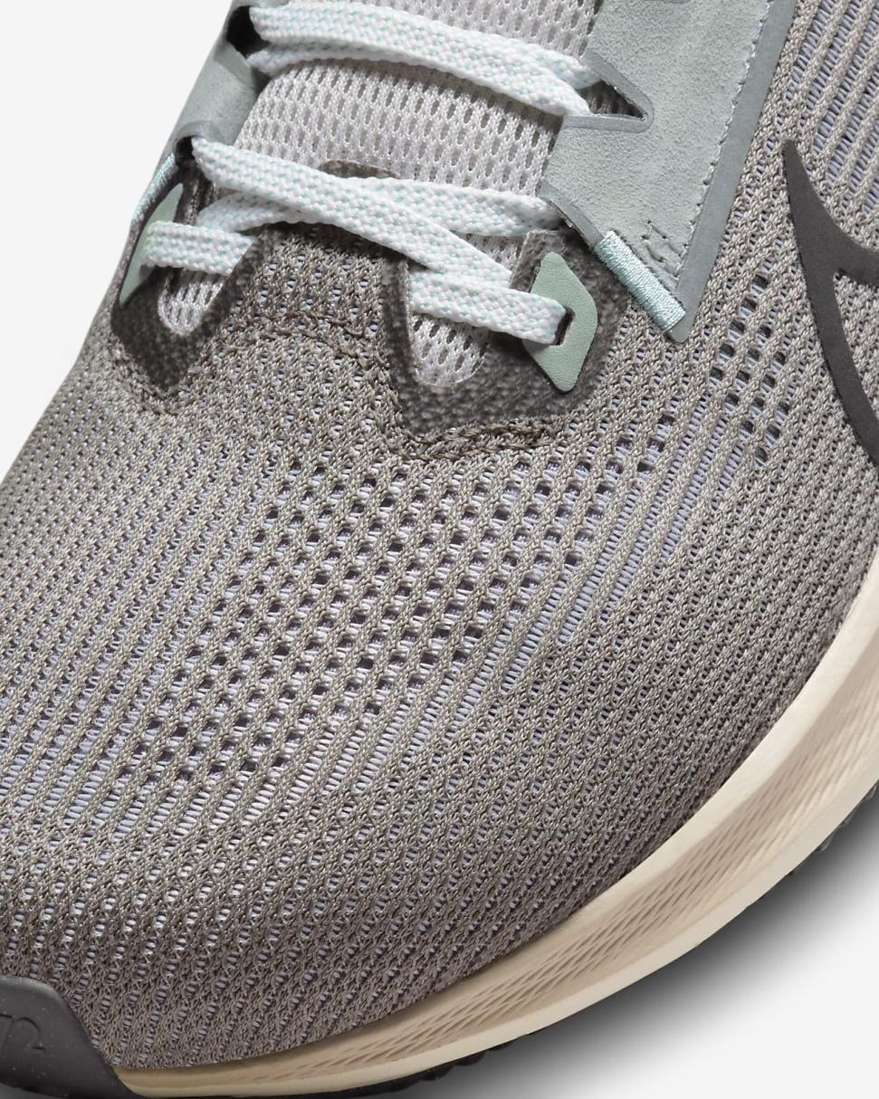 Nike Pegasus 40 Premium Light Iron Ore/Flat Pewter/Mica Green/Black | Mens Nike Running