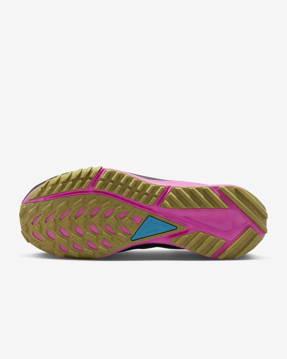 Nike Pegasus Trail 4 Light Orewood Brown/Blue Lightning/Pink Spell/Dark Smoke Grey | Womens Nike Running