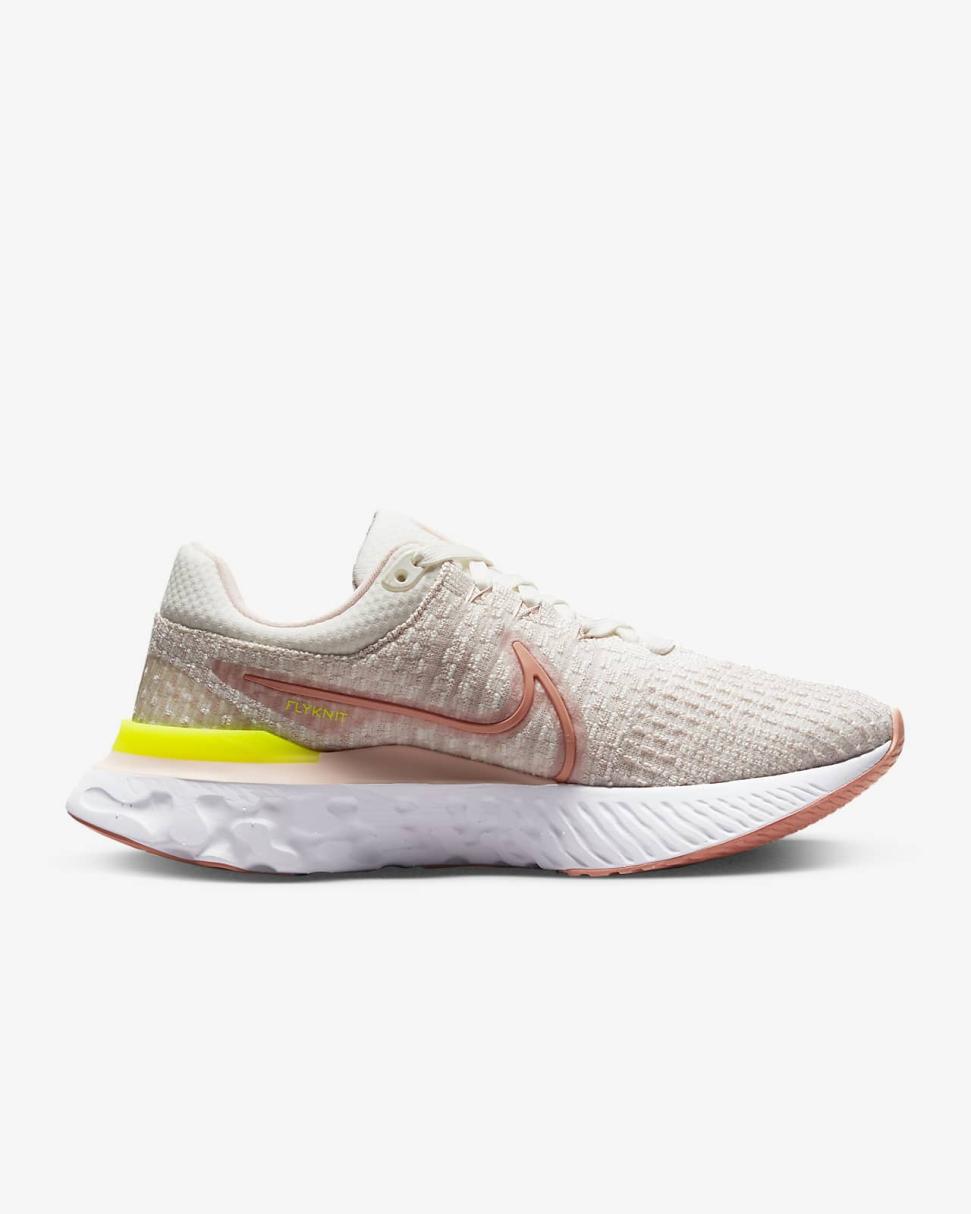 Nike React Infinity 3 Sail/Atmosphere/Pink Oxford/Light Madder Root | Womens Nike Running