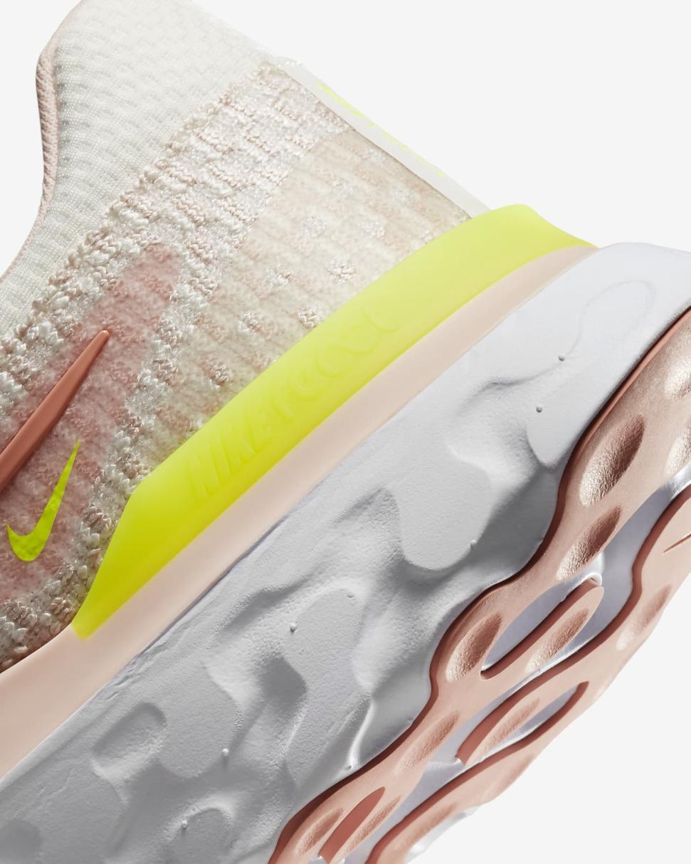 Nike React Infinity 3 Sail/Atmosphere/Pink Oxford/Light Madder Root | Womens Nike Running