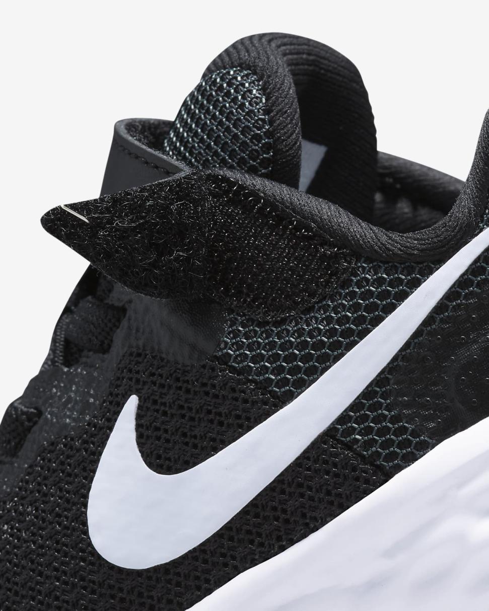 Nike Revolution 6 Black/Dark Smoke Grey/White | Kids Nike Lifestyle