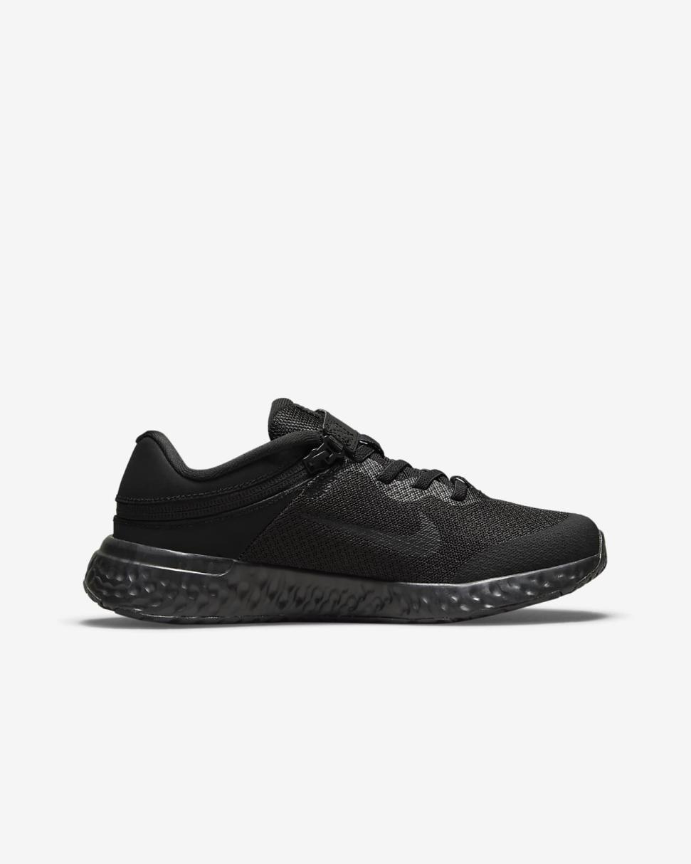 Nike Revolution 6 FlyEase 4E Black/Dark Smoke Grey/Black | Kids Nike Running