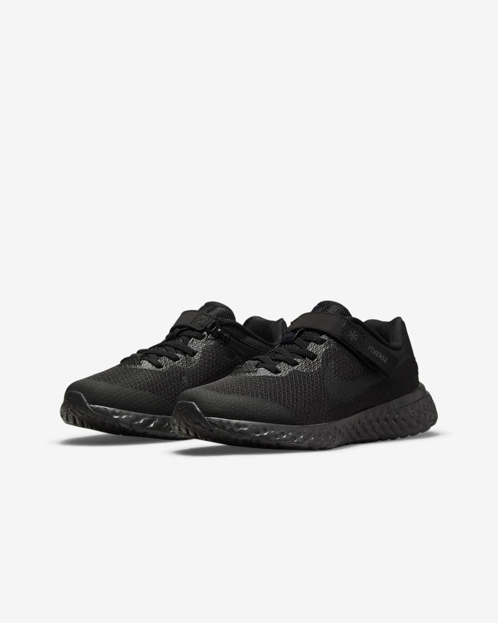 Nike Revolution 6 FlyEase 4E Black/Dark Smoke Grey/Black | Kids Nike Running
