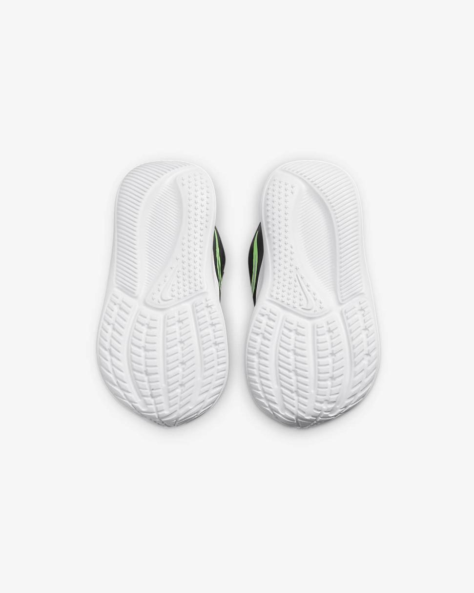 Nike Star Runner 3 Black/Dark Smoke Grey/Green Strike/Chrome | Kids Nike Lifestyle