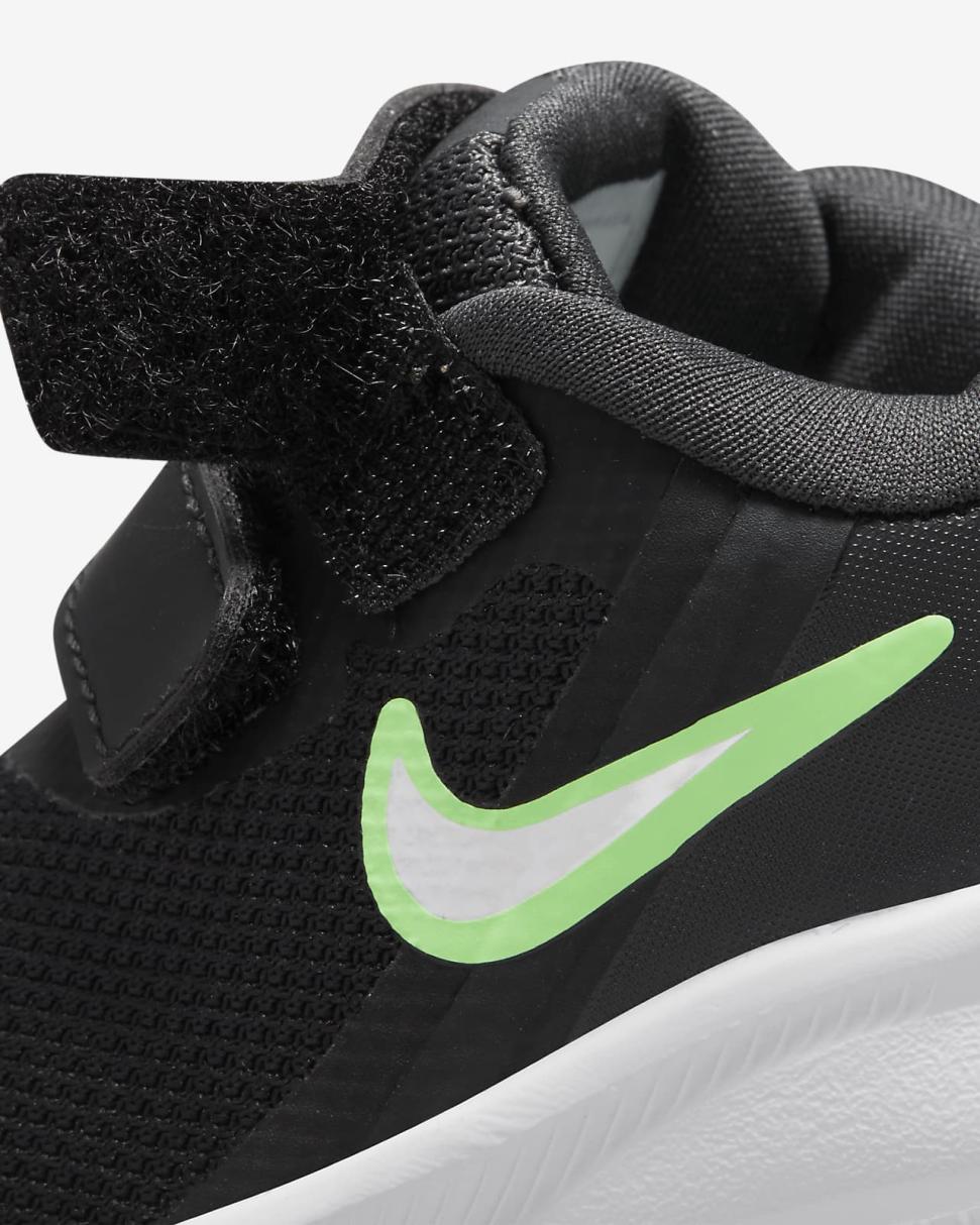 Nike Star Runner 3 Black/Dark Smoke Grey/Green Strike/Chrome | Kids Nike Lifestyle