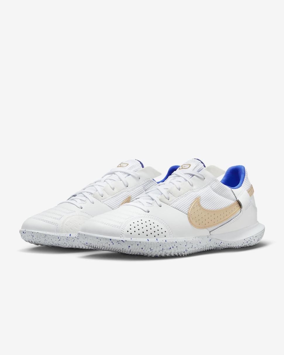 Nike Streetgato White/Hyper Royal/Metallic Gold | Mens Nike Soccer