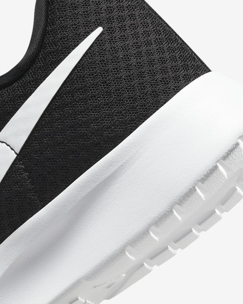 Nike Tanjun EasyOn Black/Volt/Black/White | Mens Nike Lifestyle