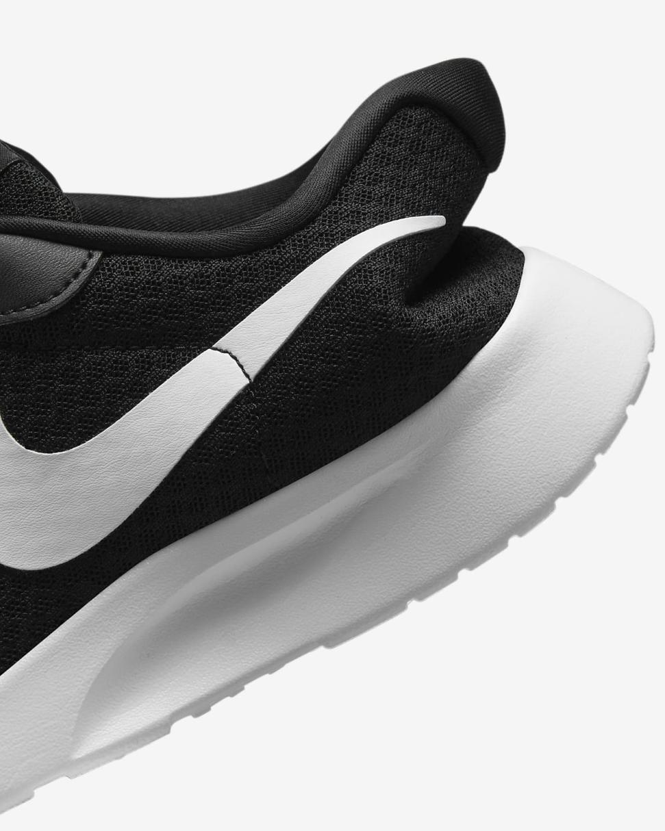 Nike Tanjun EasyOn Black/Volt/Black/White | Womens Nike Lifestyle