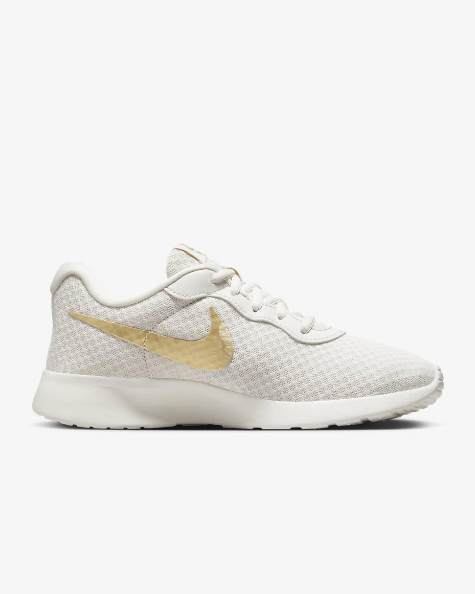 Nike Tanjun EasyOn Phantom/Sail/Volt/Metallic Gold | Womens Nike Lifestyle