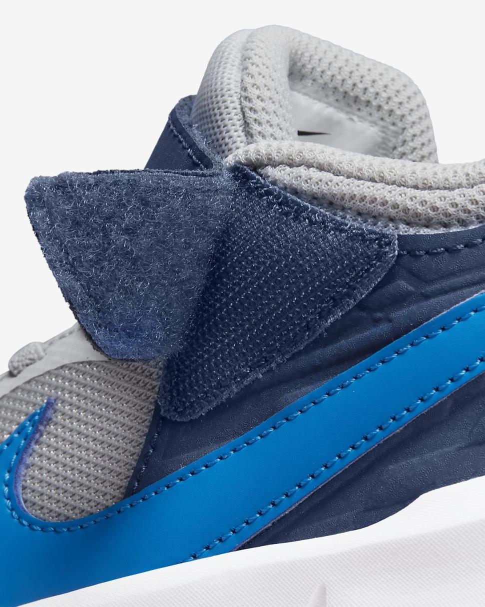 Nike Team Hustle D 10 Grey Fog/Mystic Navy/Atomic Green/Photo Blue | Kids Nike Basketball