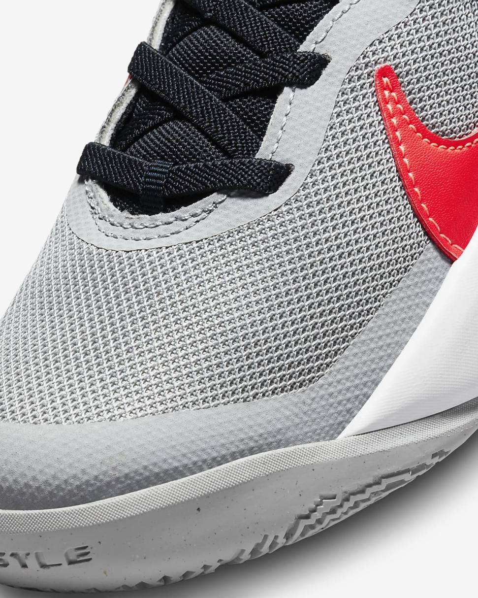 Nike Team Hustle D 10 Light Smoke Grey/Dark Obsidian/White/Bright Crimson | Kids Nike Basketball