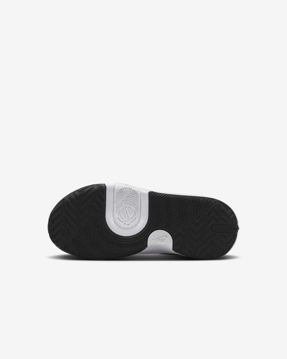 Nike Team Hustle D 11 Black/White | Kids Nike First Day Kicks