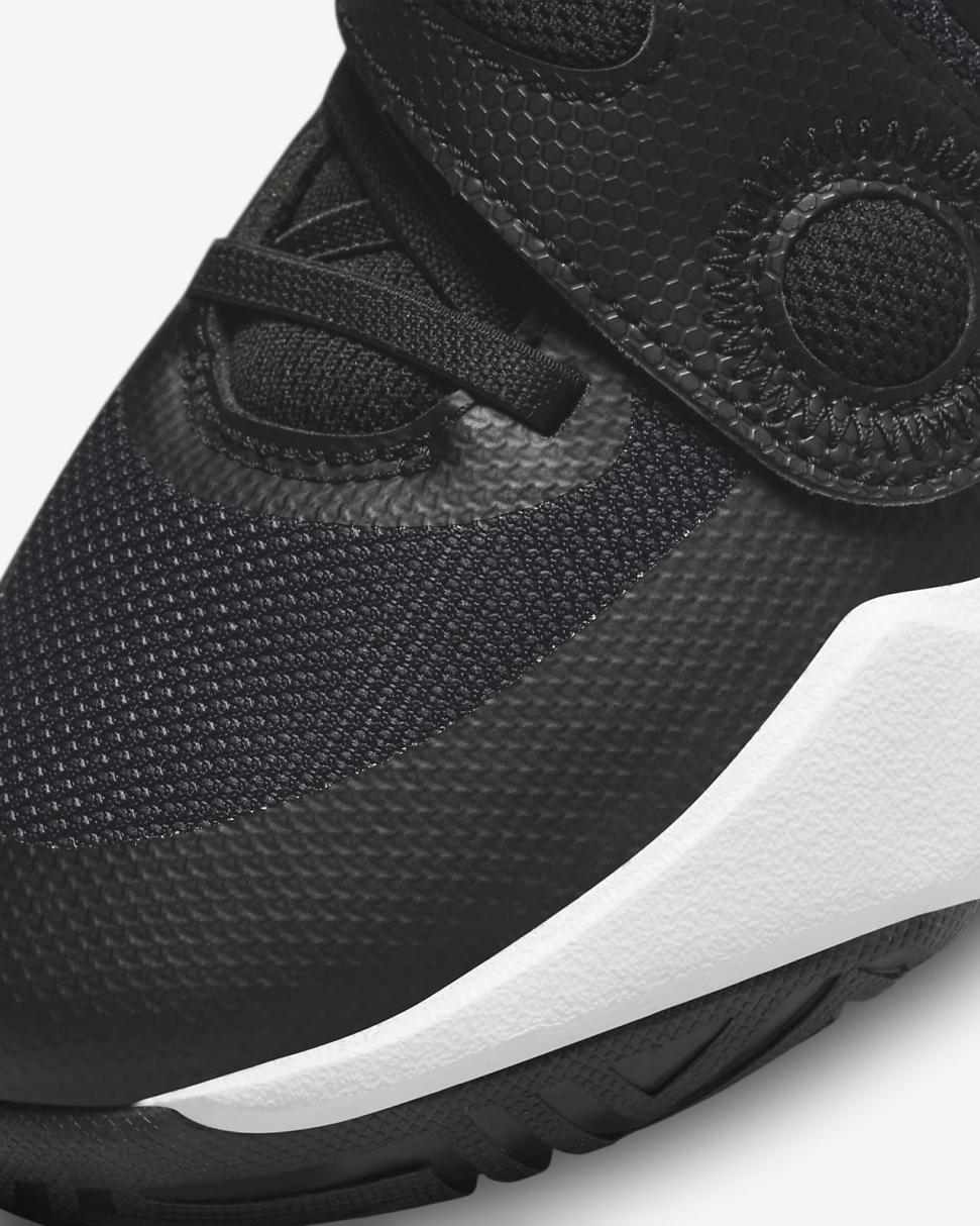 Nike Team Hustle D 11 Black/White | Kids Nike First Day Kicks