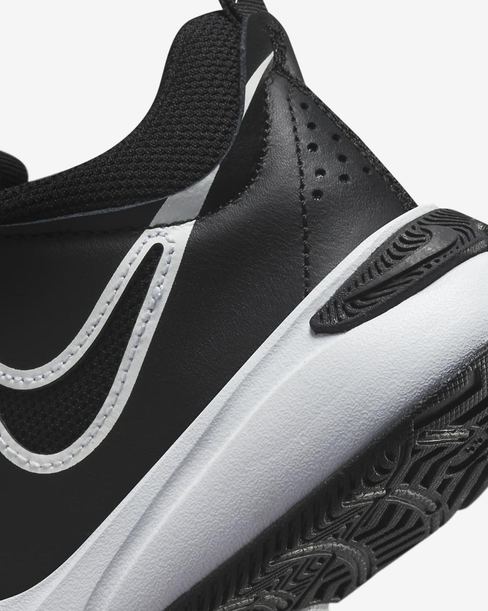 Nike Team Hustle D 11 Black/White | Kids Nike First Day Kicks