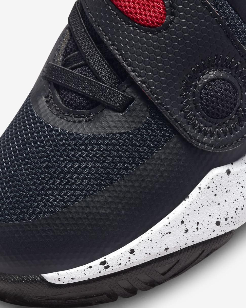 Nike Team Hustle D 11 Black/White/University Red | Kids Nike First Day Kicks