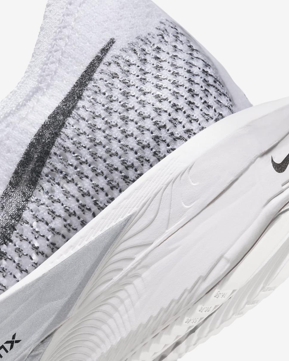Nike Vaporfly 3 White/Particle Grey/Metallic Silver/Dark Smoke Grey | Womens Nike Running