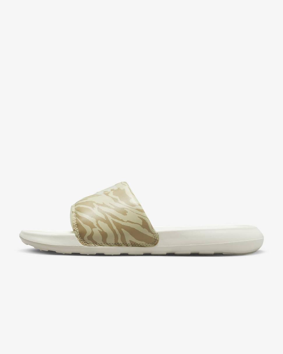 Nike Victori One Sail/Coconut Milk/Sesame/Sail | Womens Nike Lifestyle