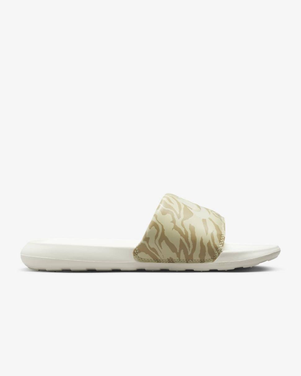 Nike Victori One Sail/Coconut Milk/Sesame/Sail | Womens Nike Lifestyle