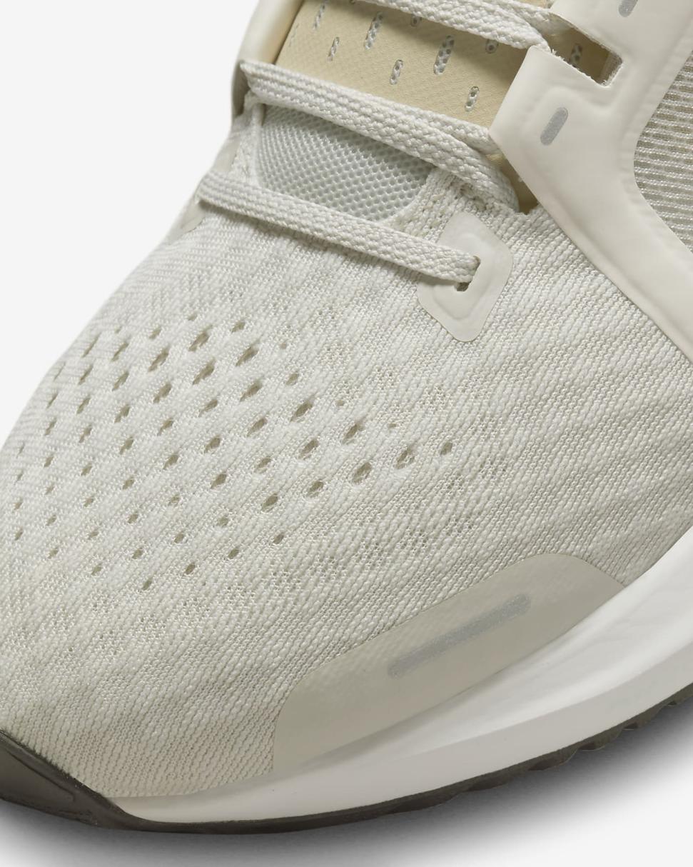 Nike Vomero 16 Light Bone/Sail/Rattan/Black | Mens Nike Running