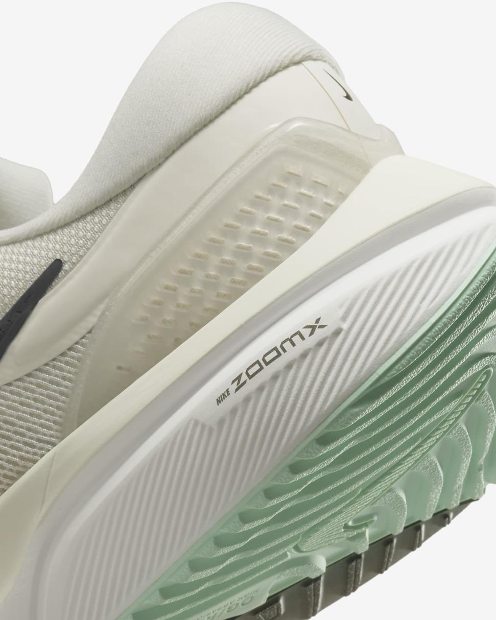 Nike Vomero 16 Light Bone/Sail/Rattan/Black | Mens Nike Running