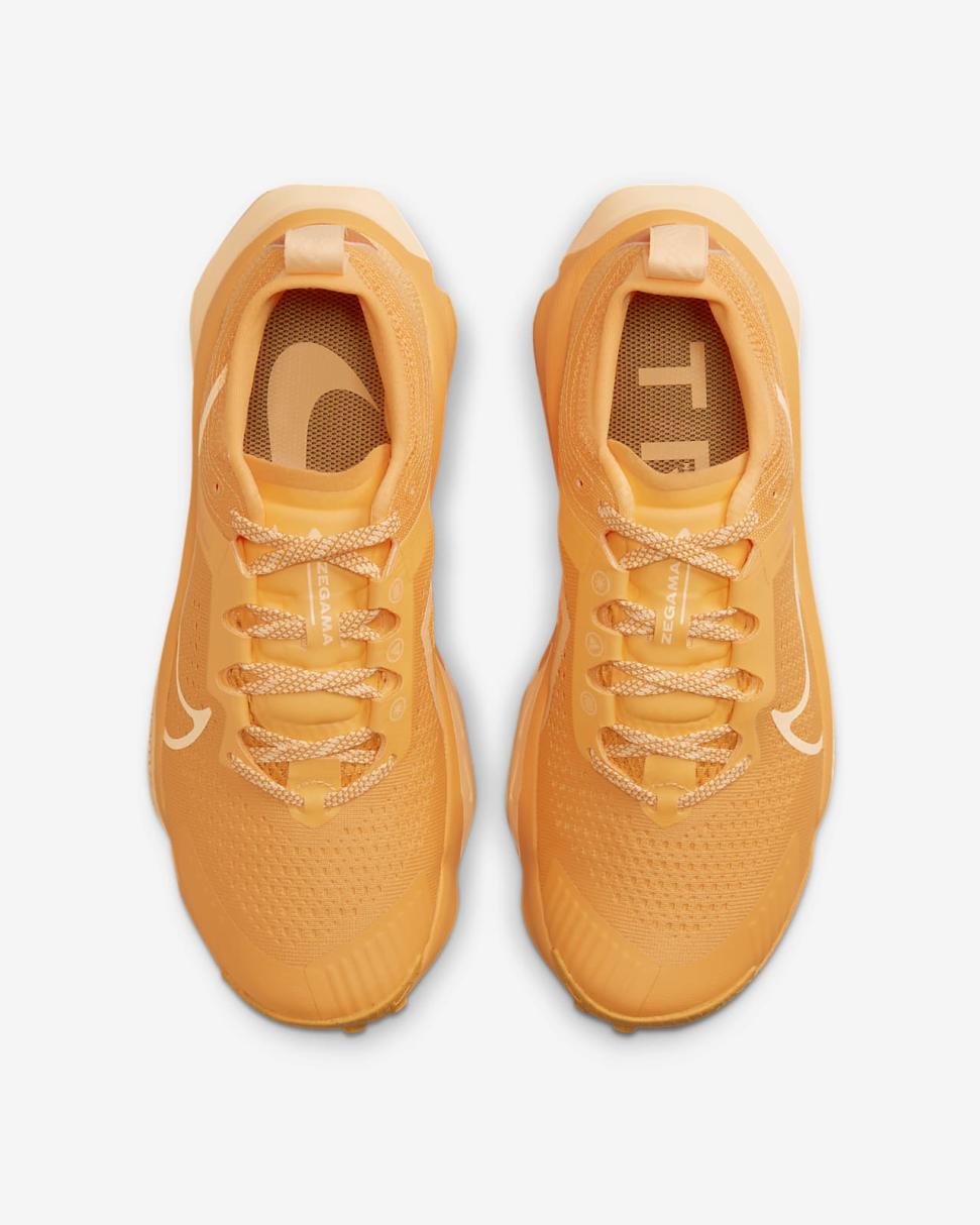 Nike Zegama Sundial/Safety Orange/Melon Tint | Womens Nike Running