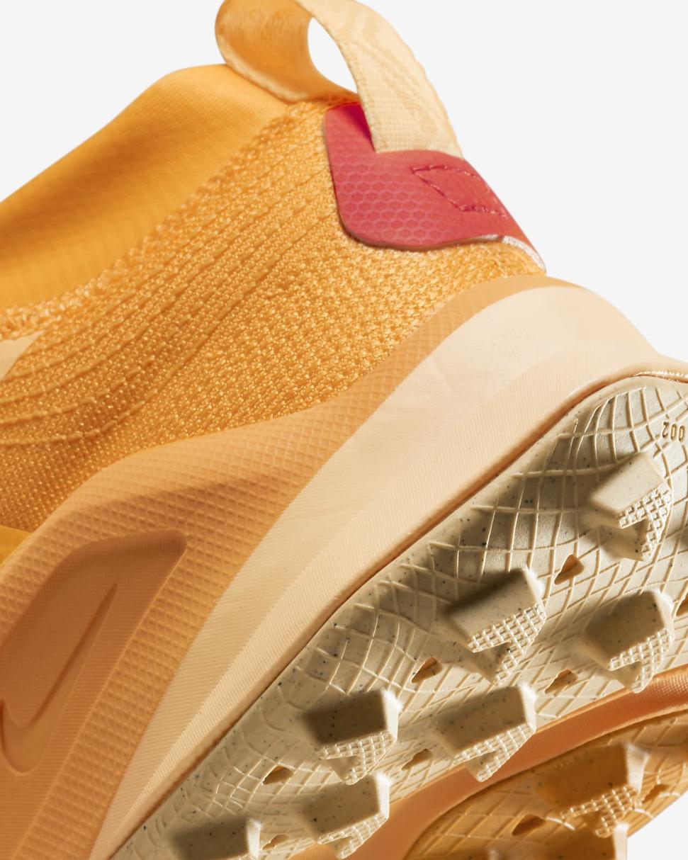 Nike Zegama Sundial/Safety Orange/Melon Tint | Womens Nike Running